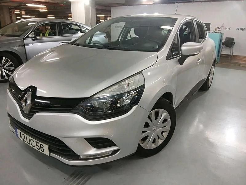 Cinza Usado 2018 Renault Clio IV Zen | € 11.400 (Bom preço) - Imagem 1/1
