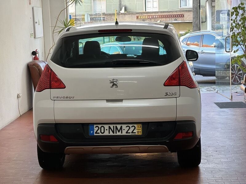 Usado Peugeot 3008 Allure 115 HP (84 kW) 2013 Branco SUV