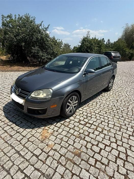 Usado 2006 VW Jetta Sedan | € 4.250 (Super Preço) - Imagem 1/4