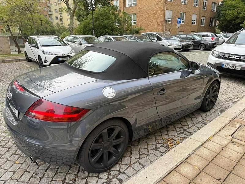 Cinzento Usado 2010 Audi TT Cabrios | € 16.000 (Preço justo) - Imagem 1/4