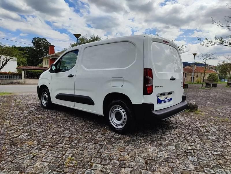 Usado Citroën Berlingo 102 HP (75 kW) 2021 Branco Monovolume