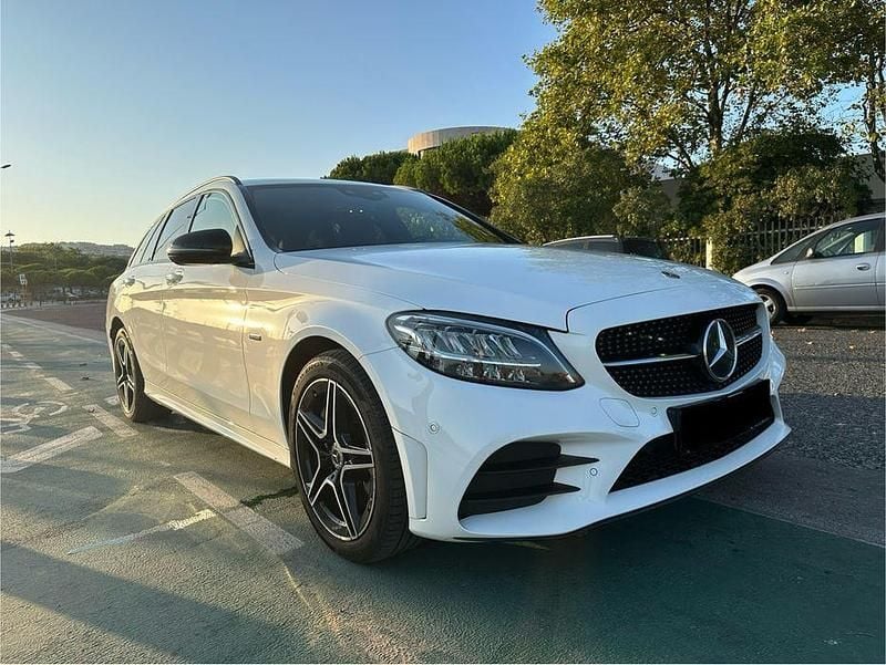 Preto Usado 2021 Mercedes C300e AMG Sedan | € 27.500 (Preço elevado) - Imagem 1/4