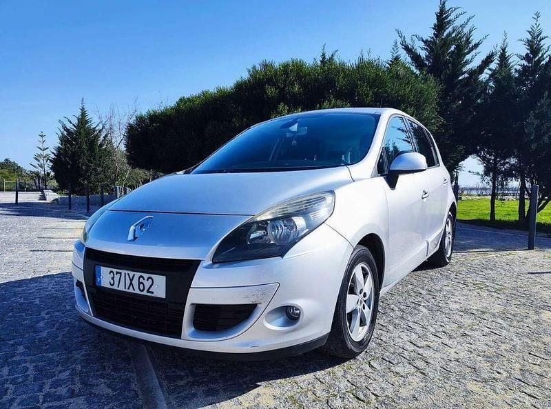 Usado 2010 Renault Scénic III Dynamique Monovolume | € 5.950 (Bom preço) - Imagem 1/4
