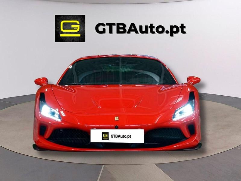 Vermelho Usado 2022 Ferrari F8 Coupé | € 359.000 - Imagem 1/4