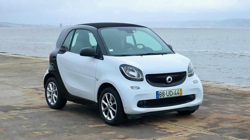 Usado Smart ForTwo Coupé 71 HP (52 kW) 2018 Branco Coupé