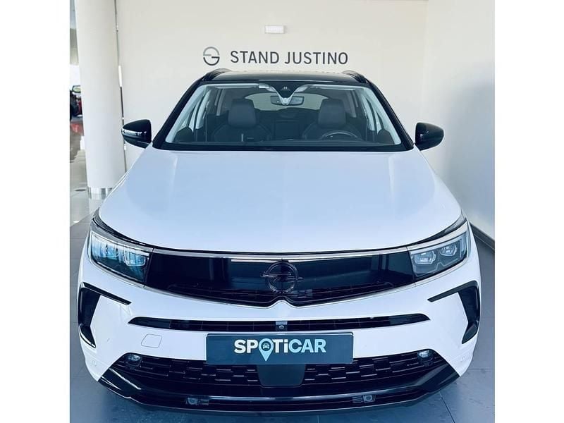 Usado Opel Grandland X GSe 300 HP (220 kW) 2023 Branco SUV