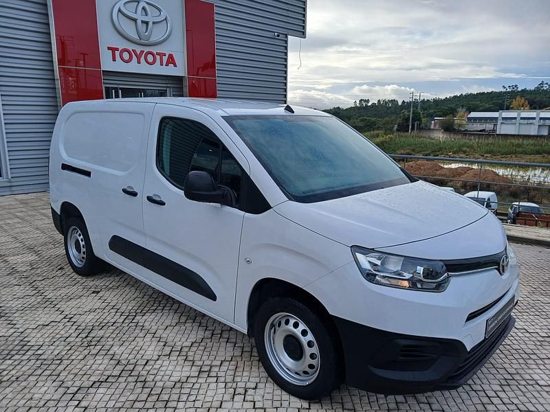 Usado Toyota Proace City City 100 HP (73 kW) 2023 Branco (sólida) Monovolume