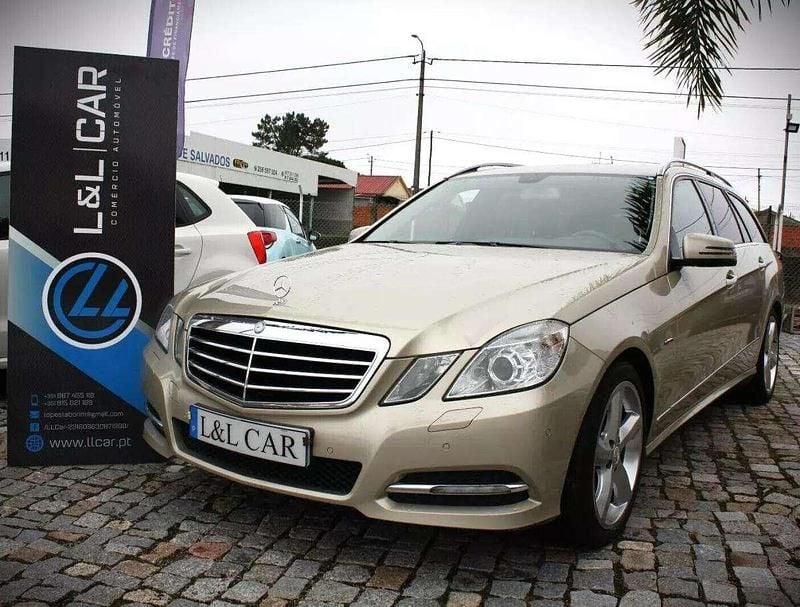 Usado Mercedes E220 136 HP (100 kW) 2012 Outra