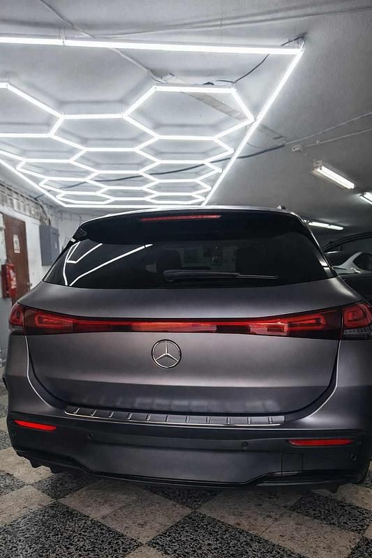 Usado Mercedes EQA250 139 kW (190 HP) 2021 Cinzento SUV