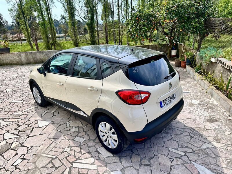 Usado Renault Captur 90 HP (66 kW) 2013 Outra SUV