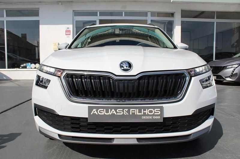 Branco Usado 2025 Skoda Kamiq SUV | € 22.990 (Preço justo) - Imagem 1/4