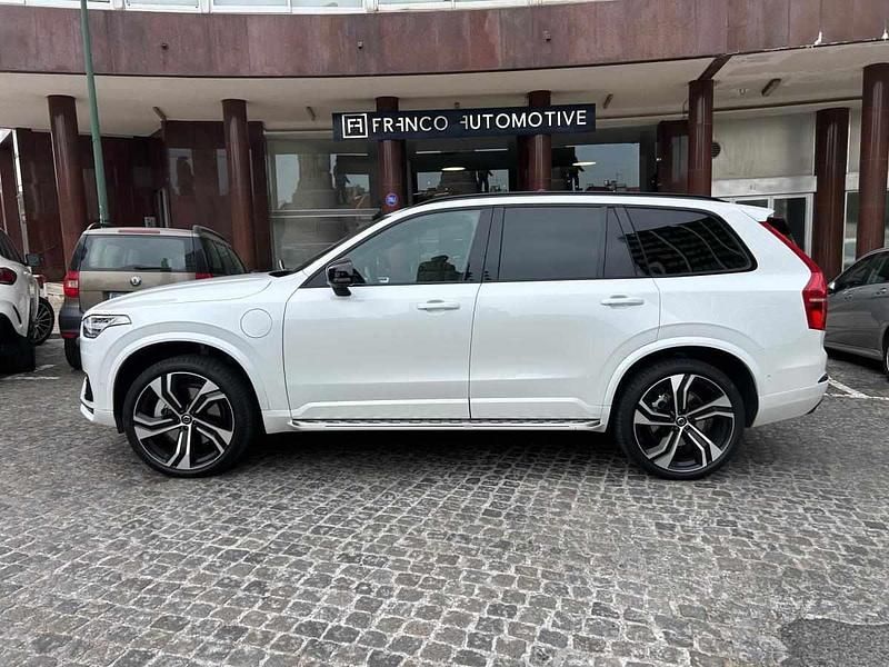 Branco Usado 2023 Volvo XC90 SUV | € 71.800 - Imagem 1/4