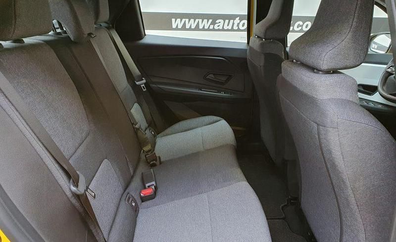 Novo Renault 5 E-Tech Evolution 89 kW (122 HP) 2025 Amarelo