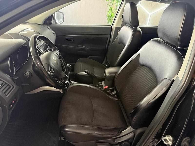 Usado Citroën C4 Aircross 115 HP (84 kW) 2015 Preto SUV