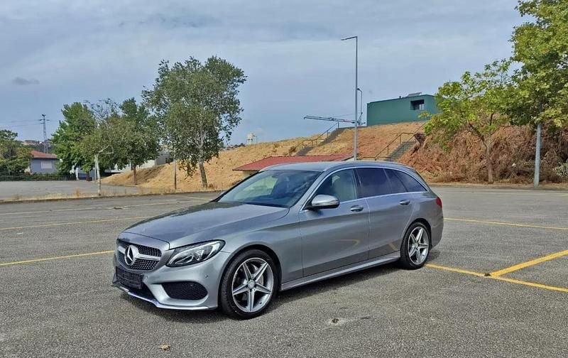 Cinza Usado 2015 Mercedes C200 AMG line Carrinha | € 18.500 (Preço justo) - Imagem 1/4