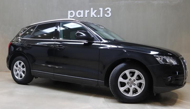 Usado Audi Q5 143 HP (105 kW) 2011 Preto SUV