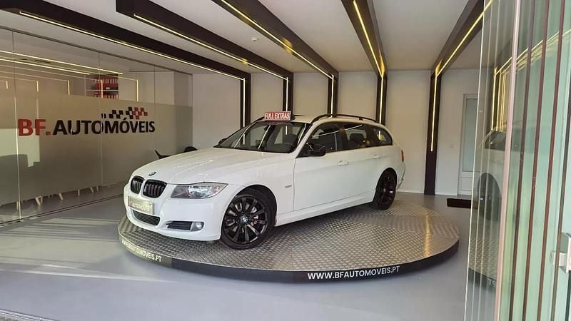 Usado BMW 318 Sport Line 143 HP (105 kW) 2009 Branco Carrinha