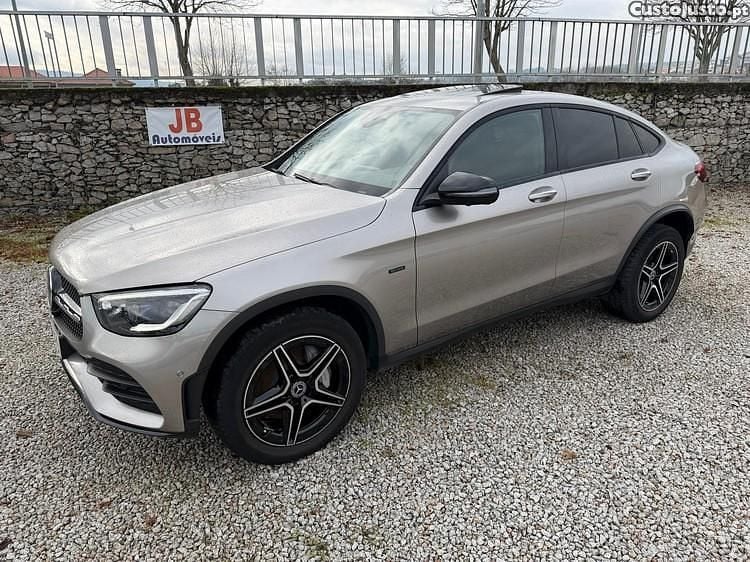 Usado Mercedes GLC300e 320 HP (235 kW) 2020 Cinza Coupé