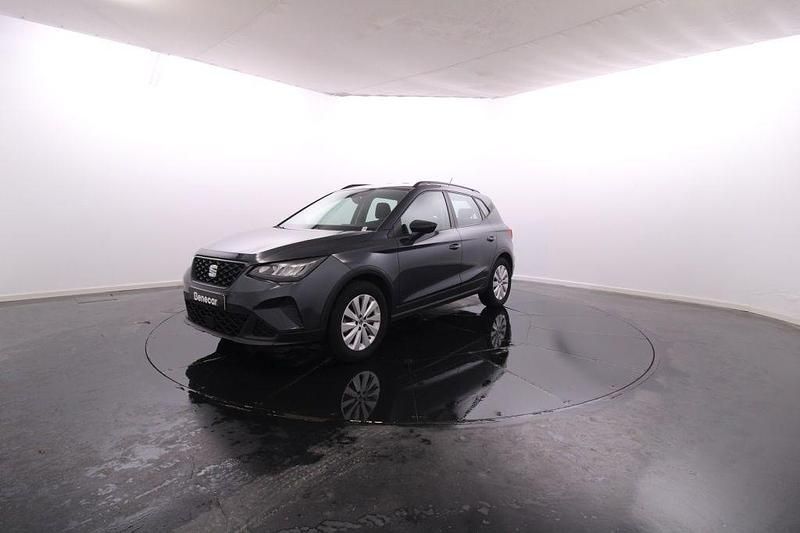 Usado Seat Arona 110 HP (80 kW) 2024 Cinzento SUV