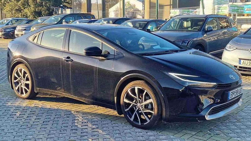 Preto Usado 2024 Toyota Prius Luxury Citadino | € 39.490 - Imagem 1/4