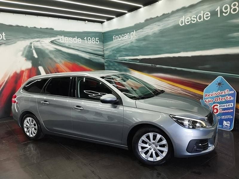 Usado Peugeot 308 SW Style 102 HP (75 kW) 2020 Cinzento Carrinha