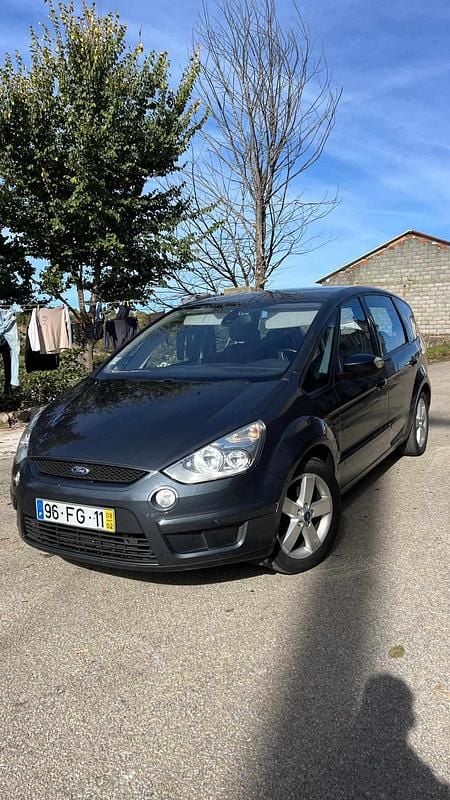 Usado Ford S-MAX S 140 HP (102 kW) 2008 Cinzento Monovolume