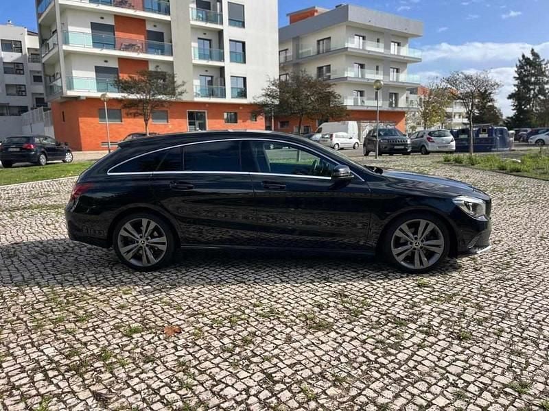 Usado Mercedes CLA200 136 HP (100 kW) 2017 Preto Coupé
