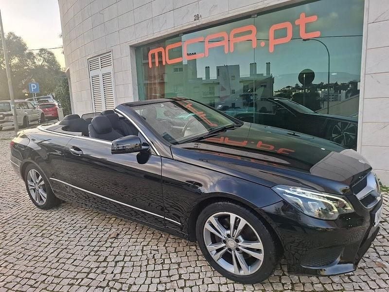 Usado Mercedes E250 204 HP (150 kW) 2016 Preto Cabrios