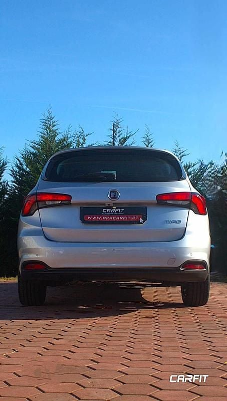 Usado Fiat Tipo Lounge 120 HP (88 kW) 2017 Cinza Carrinha