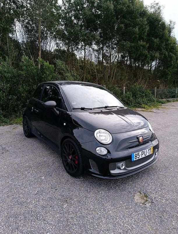 Preto Usado 2015 Abarth 595 Competizione Citadino | € 17.500 (Super Preço) - Imagem 1/4