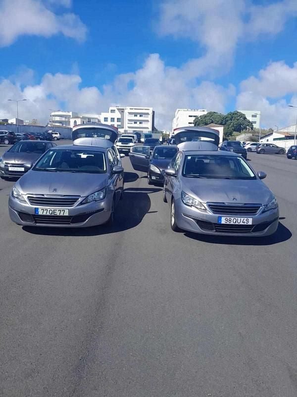 Cinzento Usado 2015 Peugeot 308 Carrinha | € 10.900 (Preço justo) - Imagem 1/4