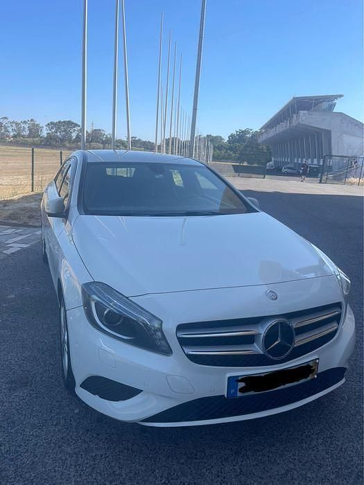Usado 2015 Mercedes A200 Sedan | € 19.850 (Preço elevado) - Imagem 1/4