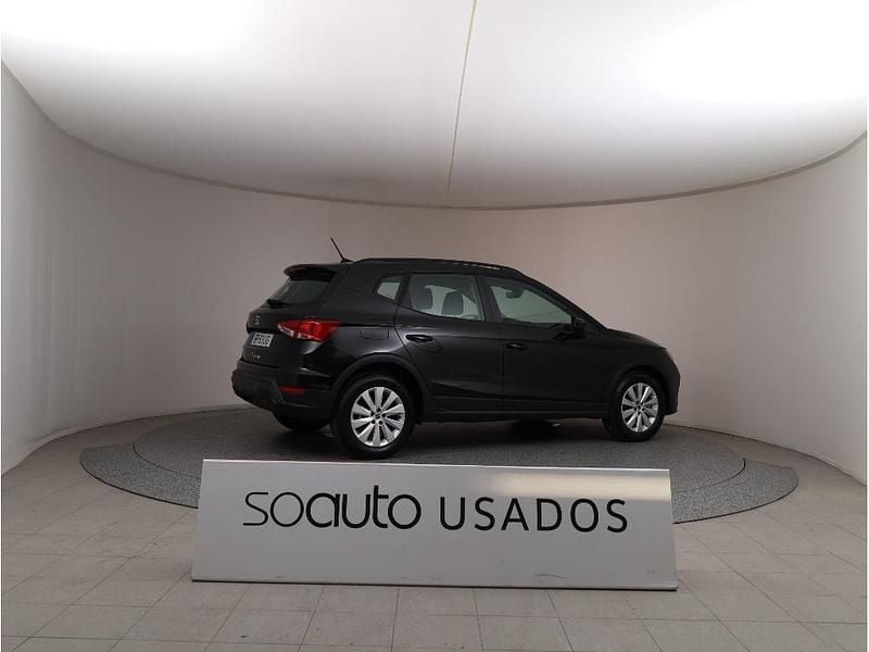 Usado Seat Arona Style 115 HP (84 kW) 2024 Preto metalizado SUV
