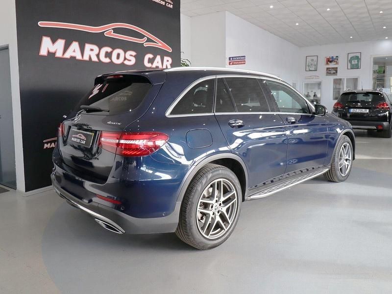 Usado Mercedes GLC250 AMG line 204 HP (150 kW) 2019 Azul SUV