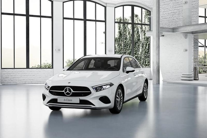 Branco Novo 2025 Mercedes A250 Citadino | € 49.025 (Preço justo) - Imagem 1/4