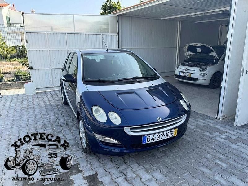 Azul Usado 2004 Smart ForFour Sedan | € 3.250 - Imagem 1/4
