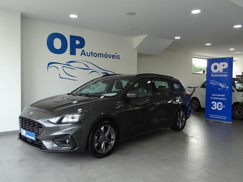 Cinza Usado 2021 Ford Focus ST-Line Carrinha | € 20.950 (Preço justo) - Imagem 1/4