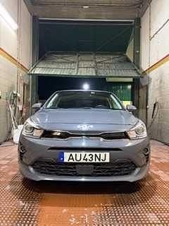 Usado 2022 Kia Rio Sedan | € 16.000 (Preço justo) - Imagem 1/4