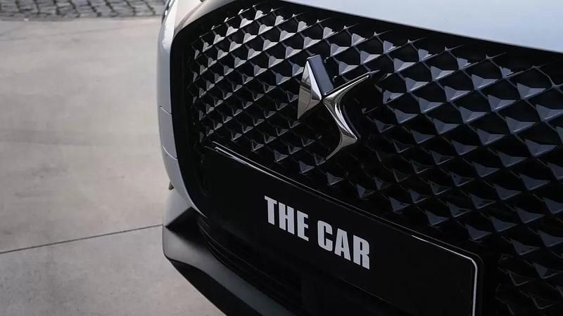 Usado DS Automobiles DS3 Crossback So Chic 102 HP (75 kW) 2021 Branco SUV