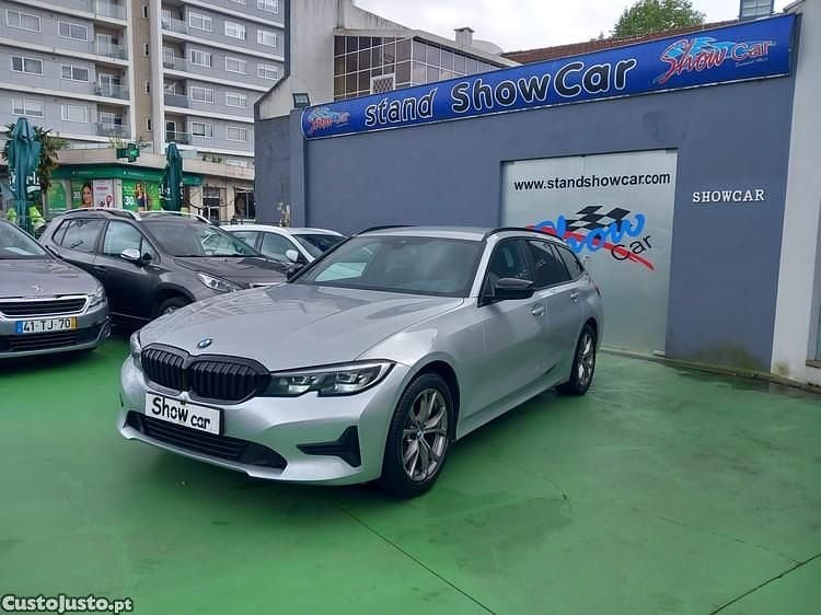 Cinza Usado 2020 BMW 318 Sport Line Carrinha | € 22.990 (Preço justo) - Imagem 1/1