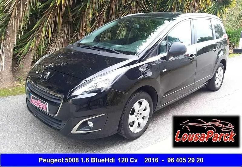 Usado Peugeot 5008 Active 120 HP (88 kW) 2016 Preto Monovolume