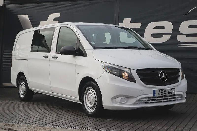 Usado Mercedes Vito 114 HP (83 kW) 2019 Branco Van