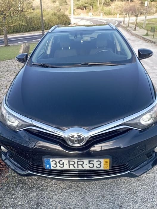 Usado Toyota Auris 90 HP (66 kW) 2016 Sedan