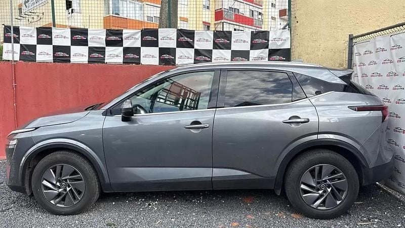 Usado Nissan Qashqai 190 HP (139 kW) 2022 Cinza antracite SUV