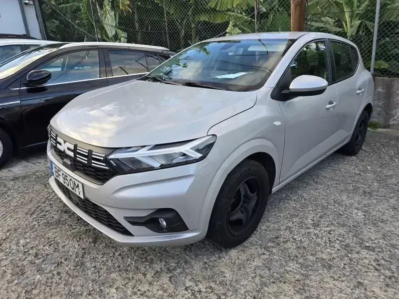 Cinzento Usado 2023 Dacia Sandero Expression Citadino | € 16.450 (Preço justo) - Imagem 1/4
