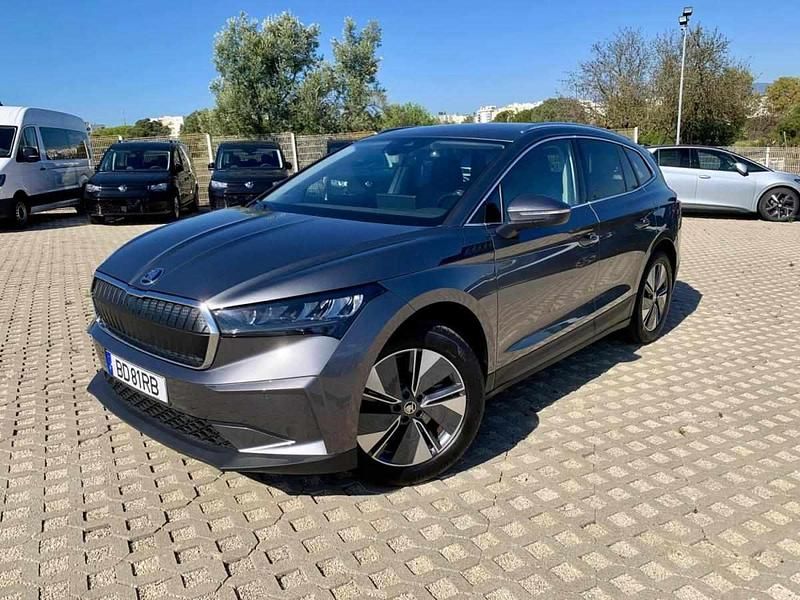 Cinzento Usado 2023 Skoda Enyaq iV SUV | € 37.950 - Imagem 1/4