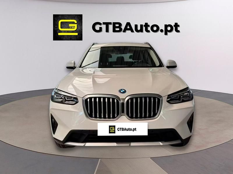 Branco Usado 2022 BMW X3 Comfort Edition SUV | € 41.900 - Imagem 1/4