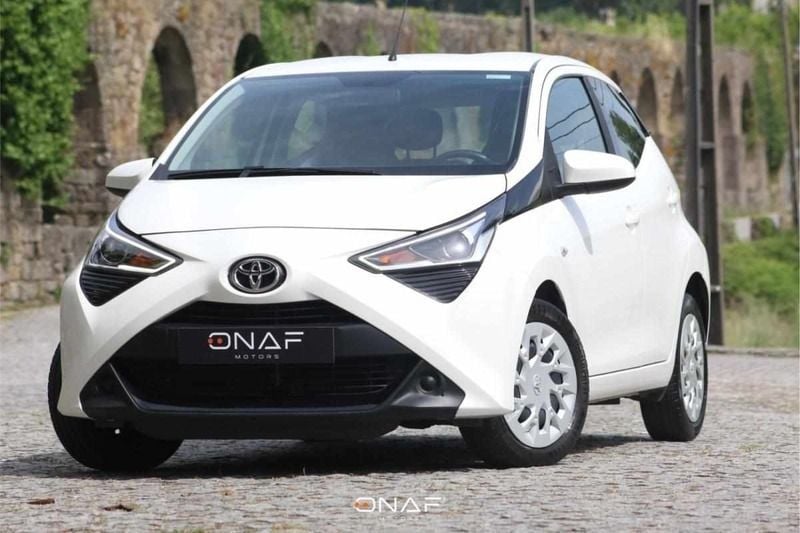 Branco Usado 2020 Toyota Aygo Citadino | € 11.900 (Preço justo) - Imagem 1/4