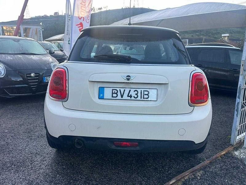 Usado Mini ONE 95 HP (69 kW) 2018 Branco Citadino