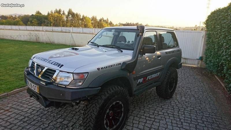 Nissan patrol 200